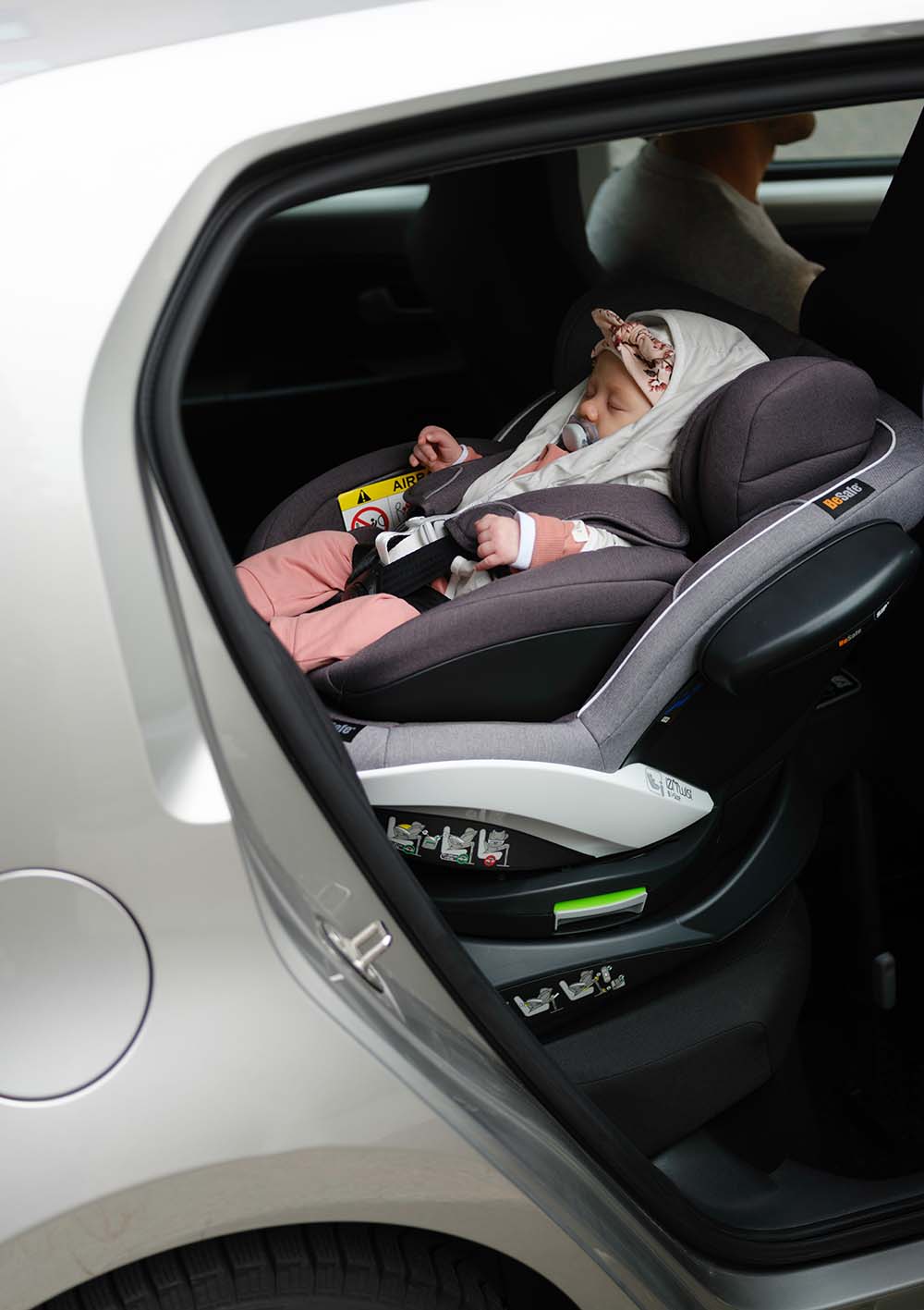 BeSafe Tragehilfe 'iZi Transfer' Image-Bild im Auto