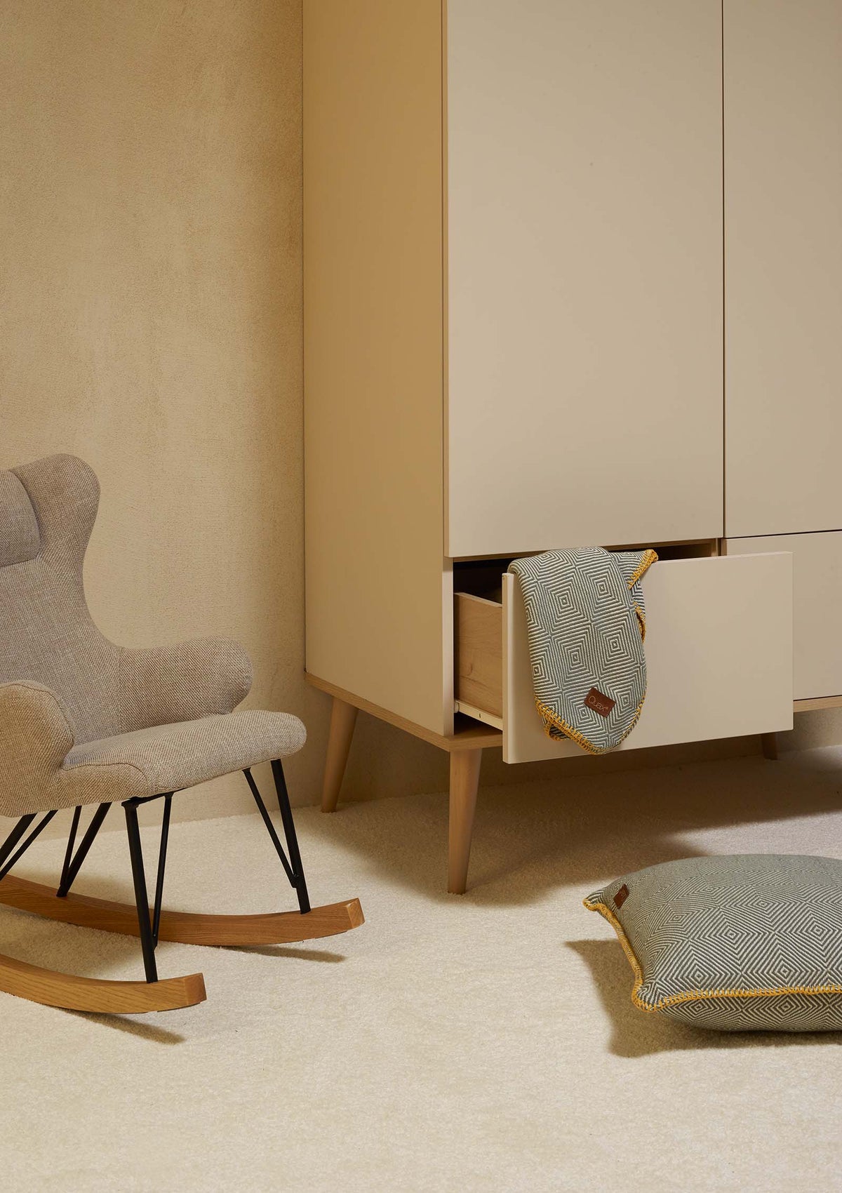 Quax Kleiderschrank 'Flow' XL Clay