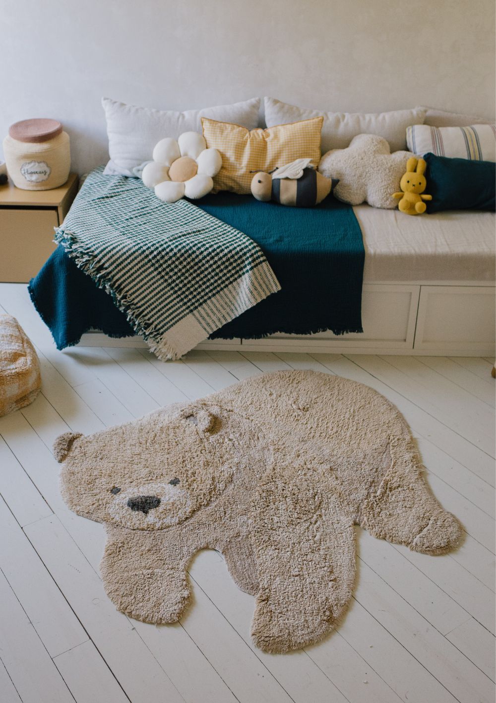 Lorena Canals Teppich mit Tiermotiv 'Bear' 122 x 120 cm