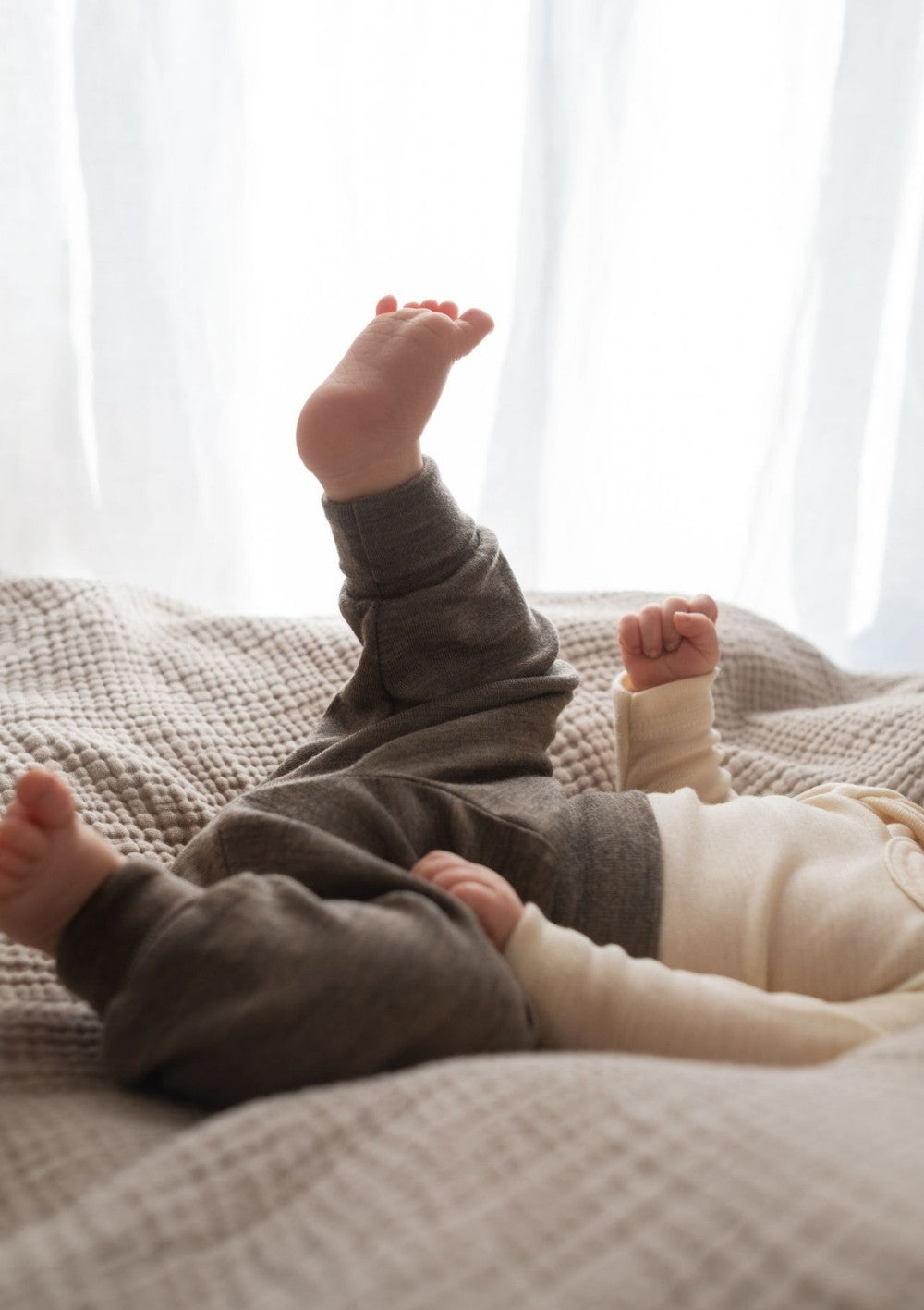 Engel Natur Wolle/Seide Baby-Hose walnuss